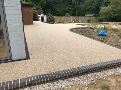 Resin bound surface - 18mm - SUDS compliant